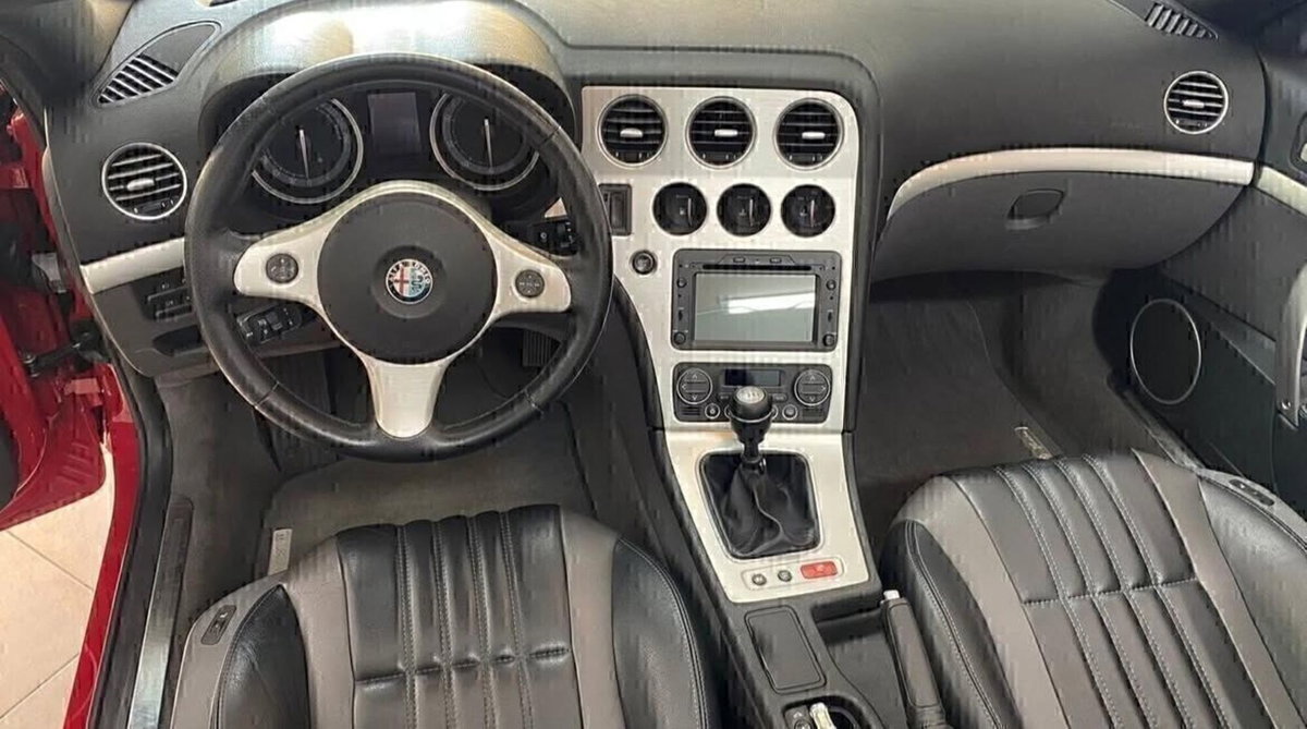 Alfa Romeo Brera 2.2 JTS (10)