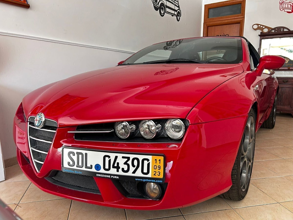 Alfa Romeo Brera 2.2 JTS (5)