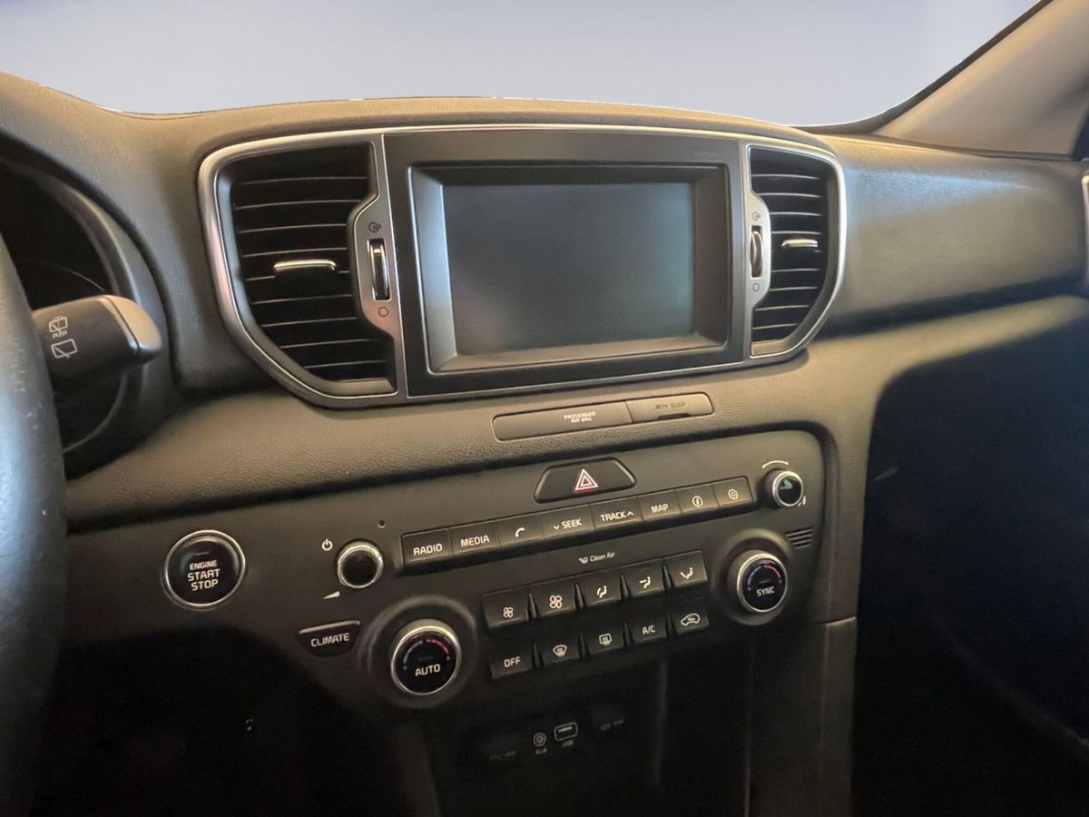 Kia Sportage 1.7 CRDI 2WD Cool (6)
