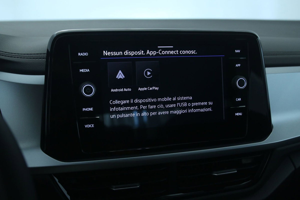 Volkswagen T-Roc 1.0 tsi Edition 115cv (14)