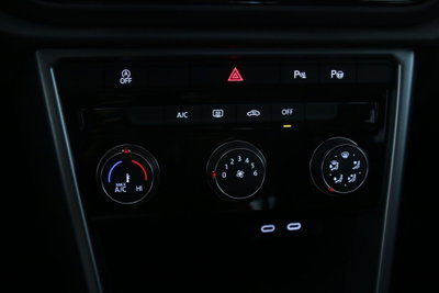 Volkswagen T-Roc 1.0 tsi Edition 115cv (18)