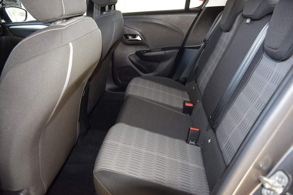Opel Corsa 1.2 100 CV Edition (13)