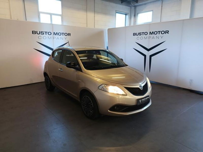 Lancia Ypsilon 1.0 FireFly 5 porte S&S Hybrid Ecochic Gold