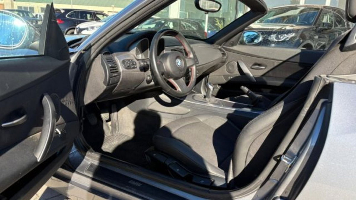 BMW Z4 Cabrio Z4 2.0i cat Roadster (8)