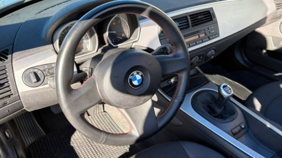 BMW Z4 Cabrio Z4 2.0i cat Roadster (9)