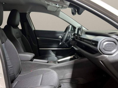 Jeep Avenger 1.2 turbo e-hybrid mhev Summit fwd 110cv edct6 (12)
