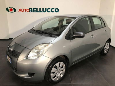 Toyota Yaris 16V cat 5 porte Sol usata