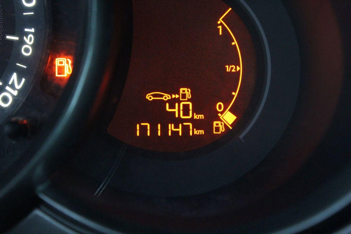 Citroen C3 1.6 HDi 90 Exclusive (10)