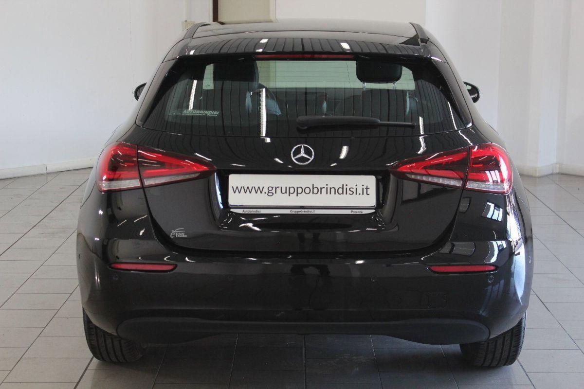 Mercedes-Benz Classe A 180 d Business (5)