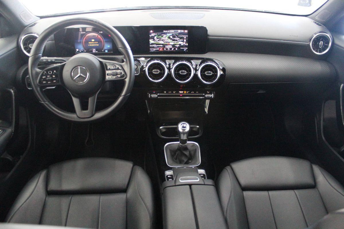 Mercedes-Benz Classe A 180 d Business (7)
