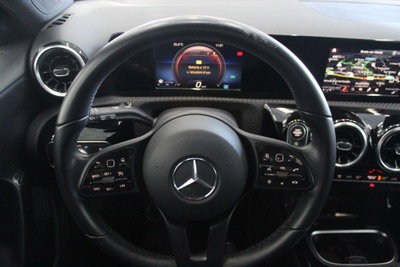 Mercedes-Benz Classe A 180 d Business (8)