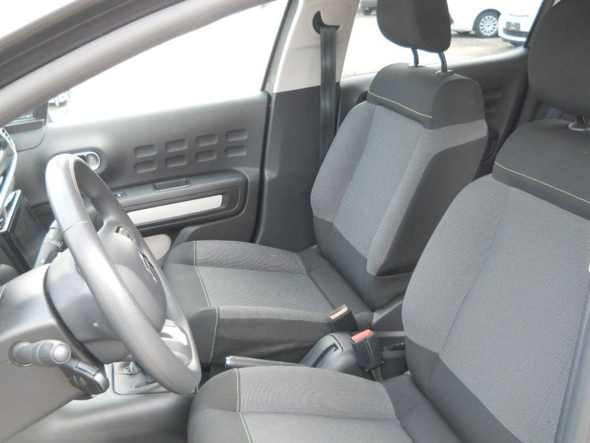 Citroen C3 BlueHDi 100 S&S Shine (19)