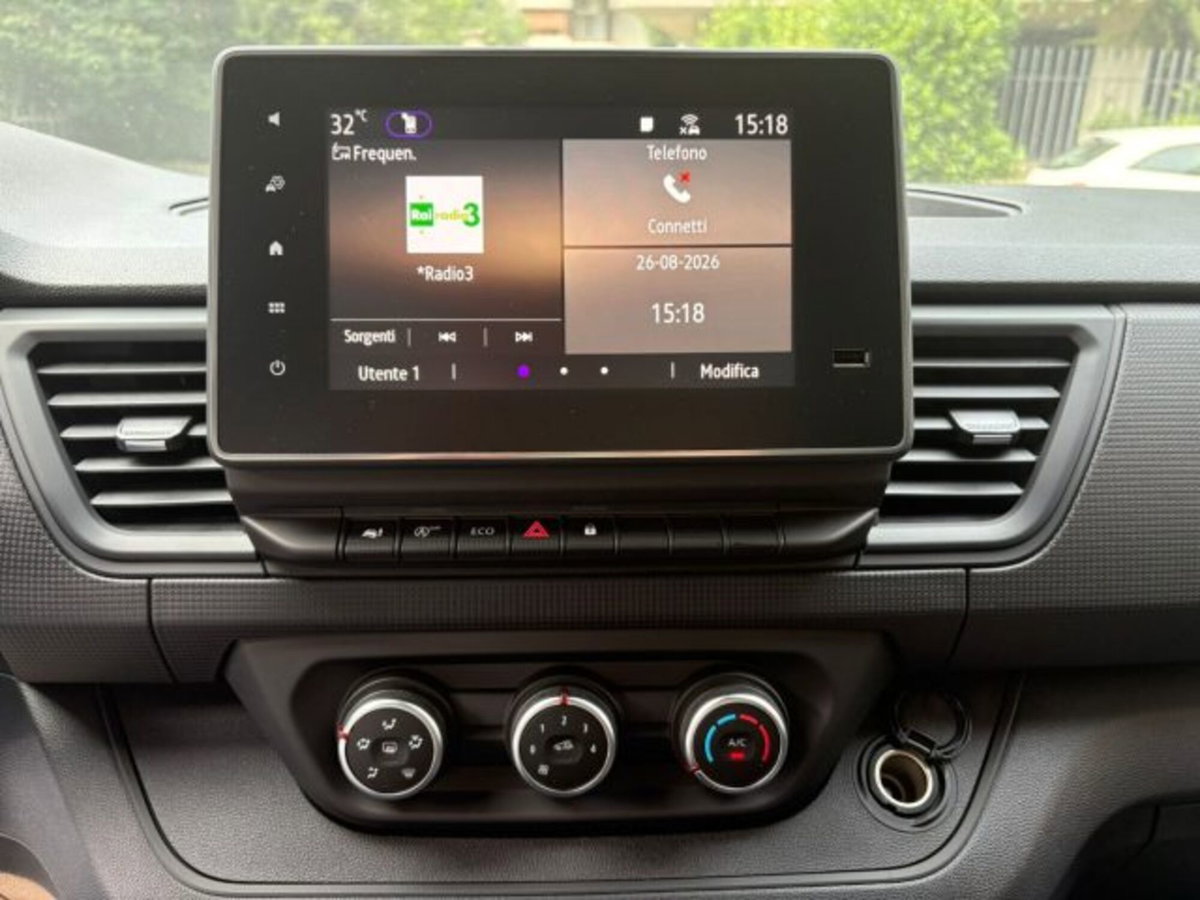 Renault Trafic Furgone T27 2.0 dCi 130CV PC-TN Furgone Ice Plus (10)