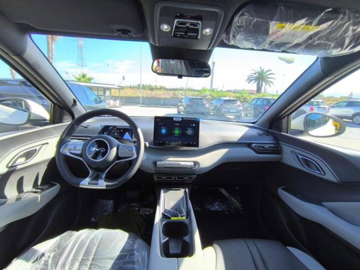Byd Dolphin 60,4 kWh Comfort (10)