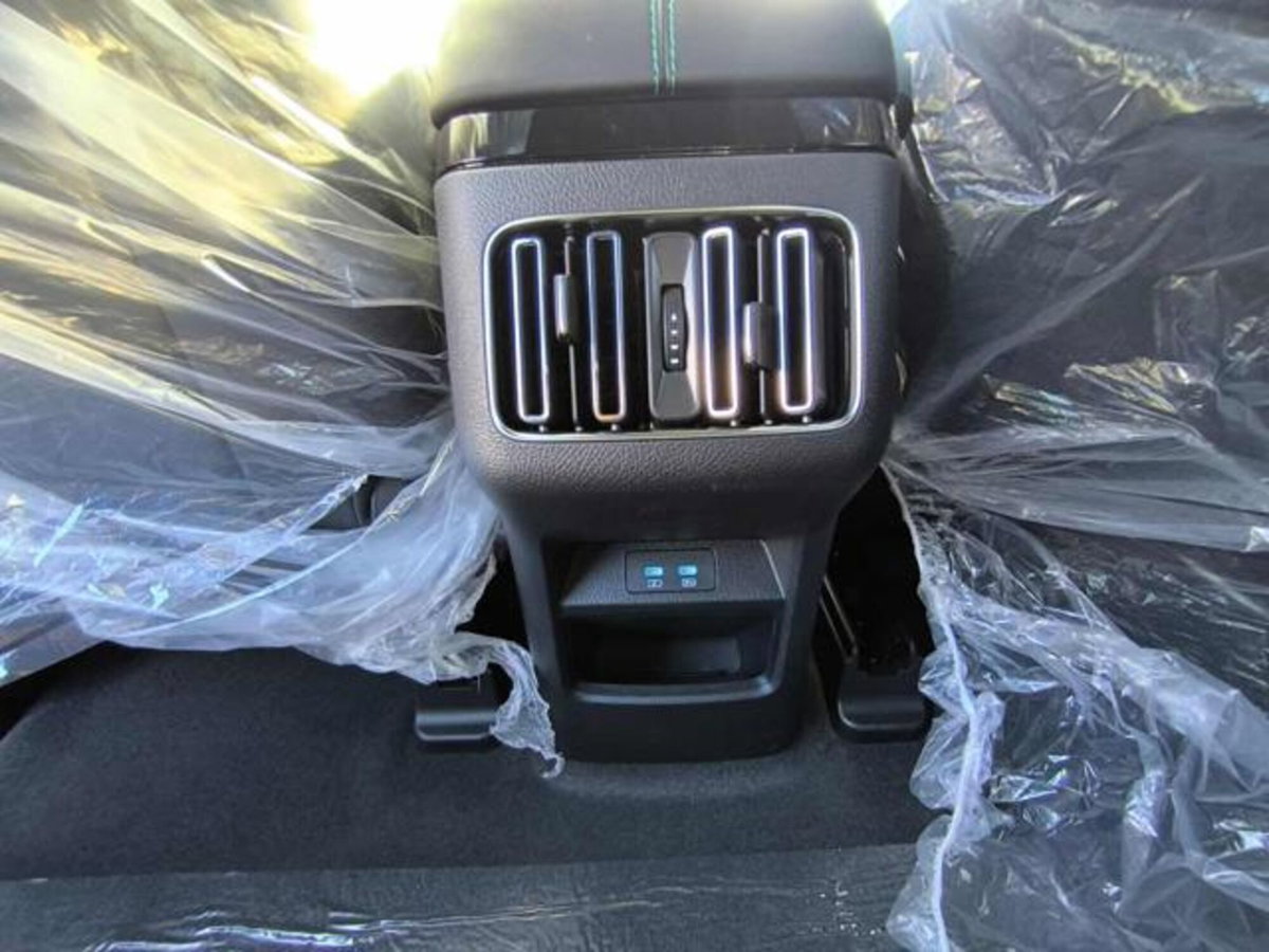 Byd Seal U DM-i 1.5 phev Comfort 2wd (13)