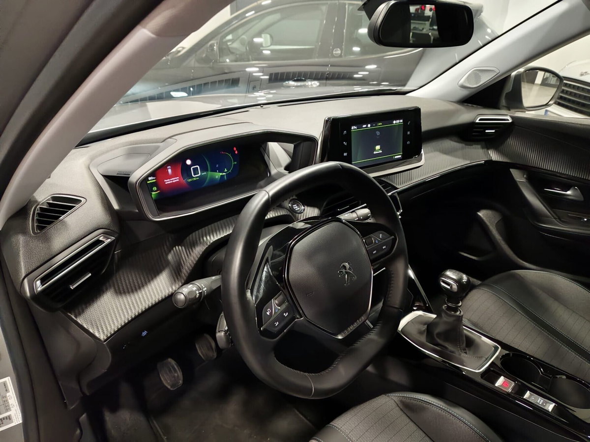 Peugeot 2008 BlueHDi 110 S&S Allure Pack (11)