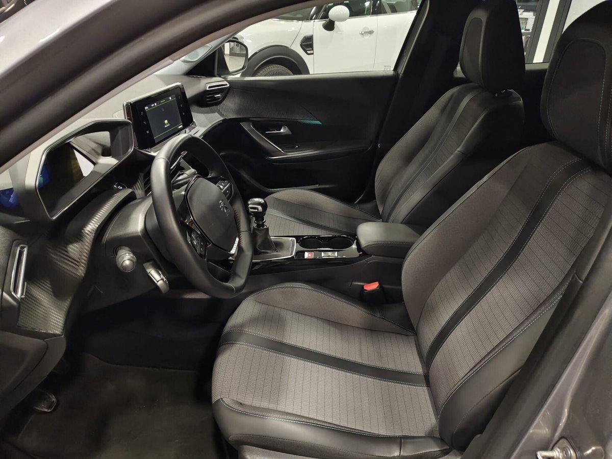 Peugeot 2008 BlueHDi 110 S&S Allure Pack (14)