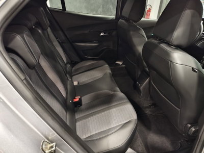 Peugeot 2008 BlueHDi 110 S&S Allure Pack (15)