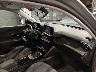 Peugeot 2008 BlueHDi 110 S&S Allure Pack (17)