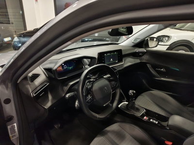 Peugeot 2008 BlueHDi 110 S&S Allure Pack (19)