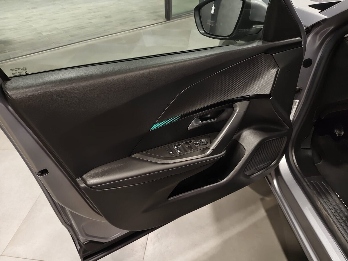 Peugeot 2008 BlueHDi 110 S&S Allure Pack (20)
