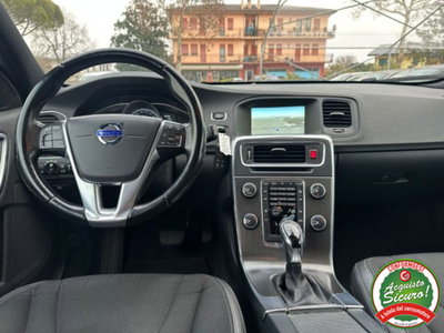Volvo V60 Cross Country D3 Geartronic Momentum (13)