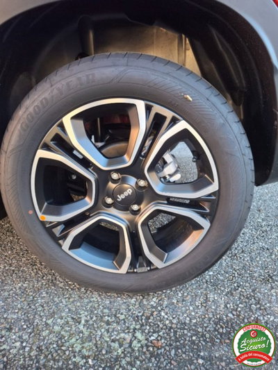 Jeep Avenger 1.2 turbo Summit fwd 100cv (7)