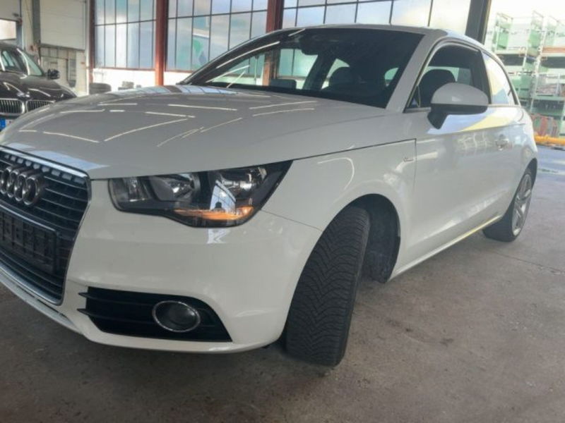 Audi A1 1.2 TFSI S line edition