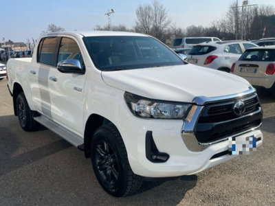 Toyota Hilux 2.8 d-4d 48V double cab Lounge auto (4)