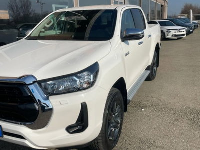 Toyota Hilux 2.8 d-4d 48V double cab Lounge auto (5)