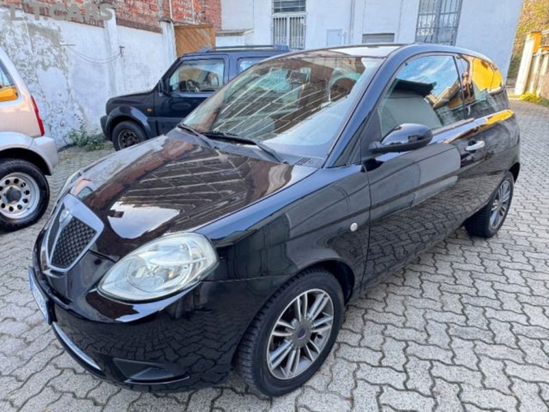 Lancia Ypsilon 1.2 New Oro