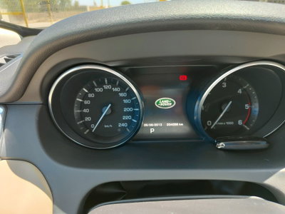 Land Rover Discovery Sport 2.0 TD4 180 CV Pure (19)