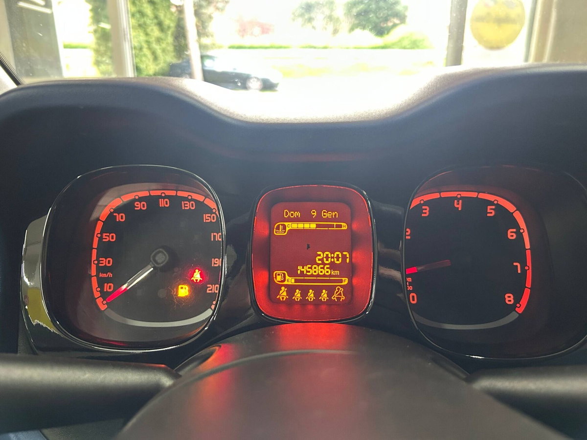 Fiat Panda 1.2 Emotion (13)
