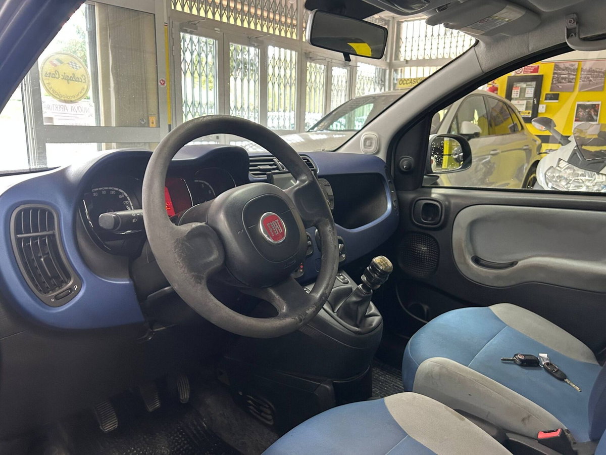 Fiat Panda 1.2 Emotion (9)