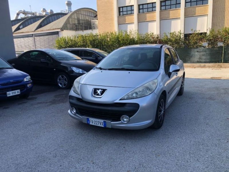 Peugeot 207 VTi 95CV 5p. X Line