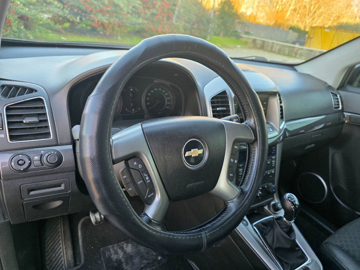 Chevrolet Captiva 2.2 VCDi 163CV 2WD LT (18)