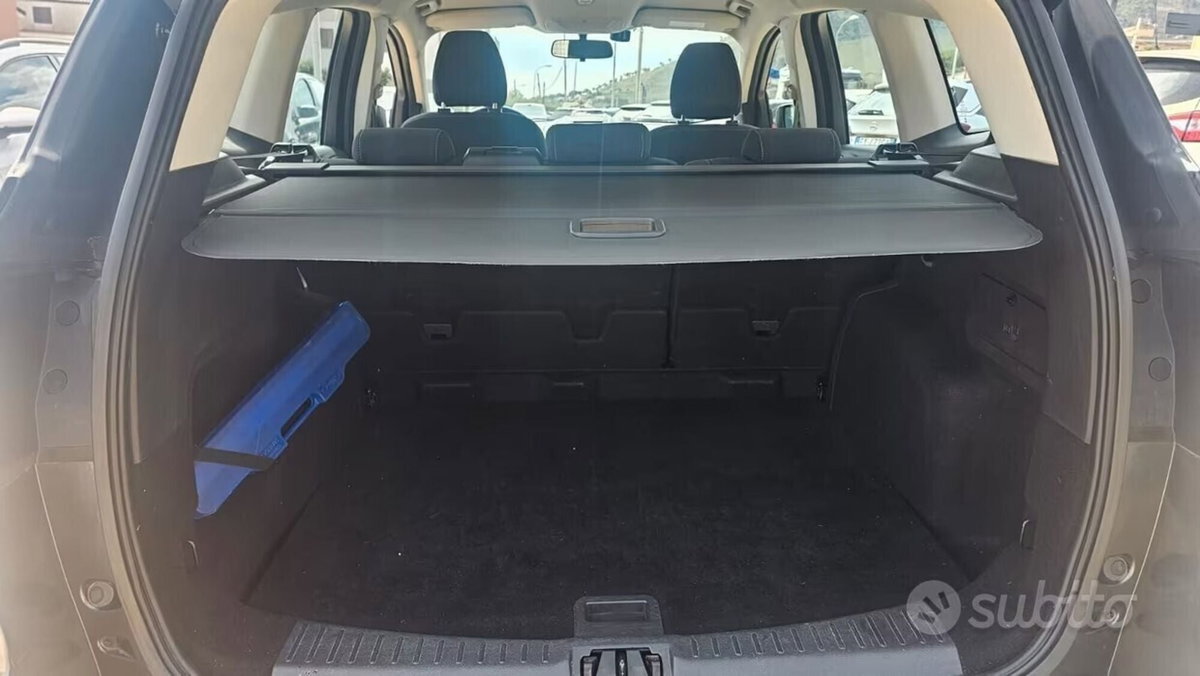 Ford Kuga 2.0 TDCI 150 CV S&S 4WD Powershift ST-Line (12)