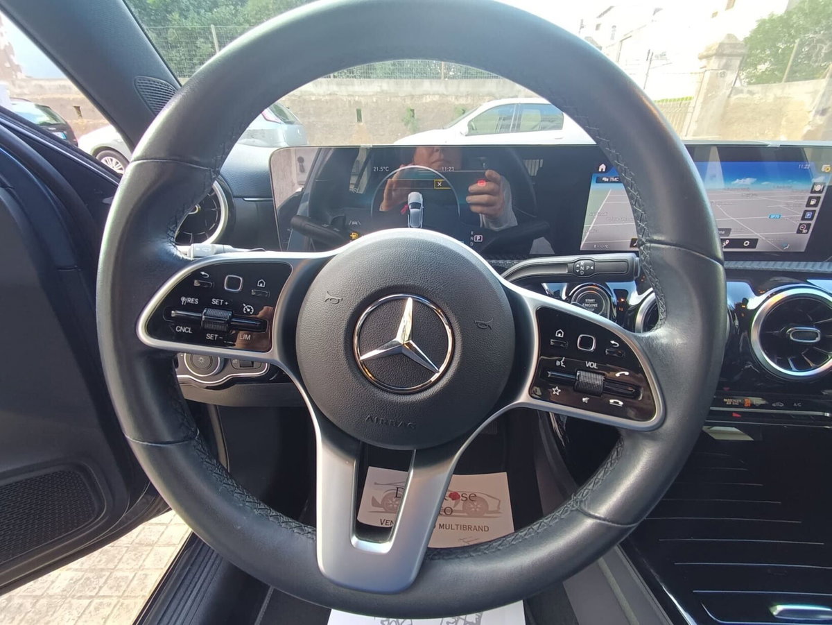 Mercedes-Benz Classe A 180 d Automatic Business (11)