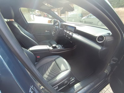 Mercedes-Benz Classe A 180 d Automatic Business (17)