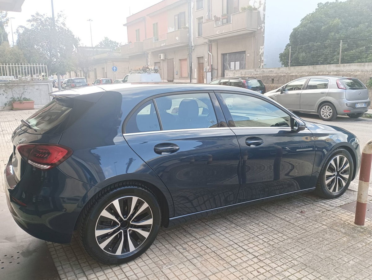 Mercedes-Benz Classe A 180 d Automatic Business (3)