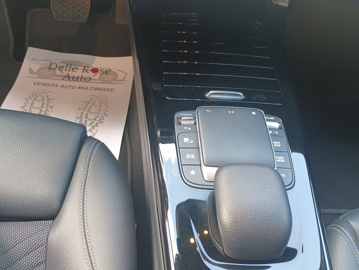 Mercedes-Benz Classe A 180 d Automatic Business (9)