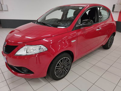 Lancia Ypsilon 1.0 FireFly 5 porte S&S Hybrid Gold Plus usata