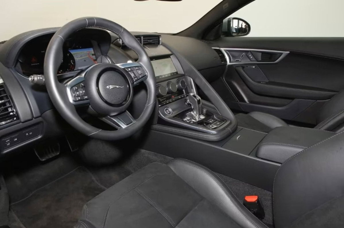 Jaguar F-Type Coupé 2.0 aut. Coupé R-Dynamic Black (7)