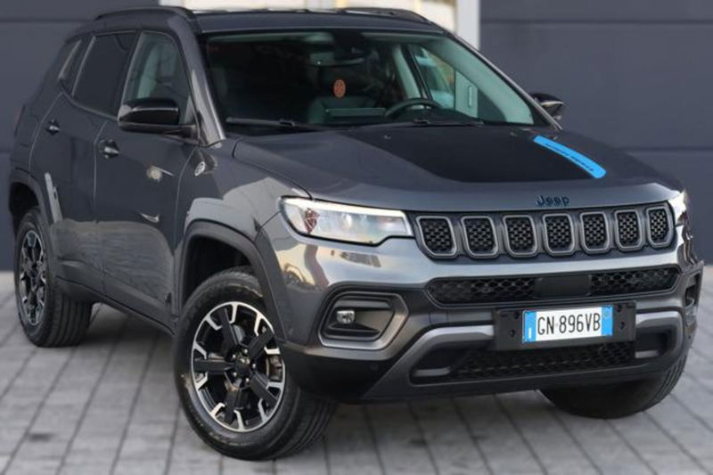 Jeep Compass 1.3 T4 240CV PHEV AT6 4xe Trailhawk