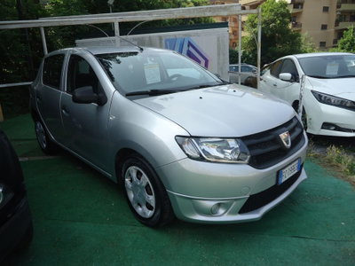 Dacia Sandero 1.5 dCi 75CV Lauréate (3)