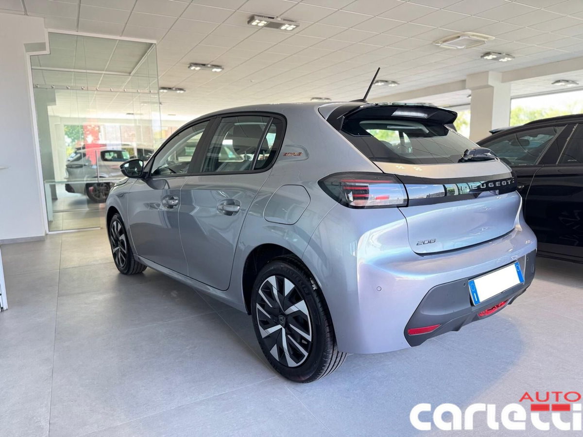 Peugeot 208 PureTech 100 Stop&Start 5 porte GT (8)