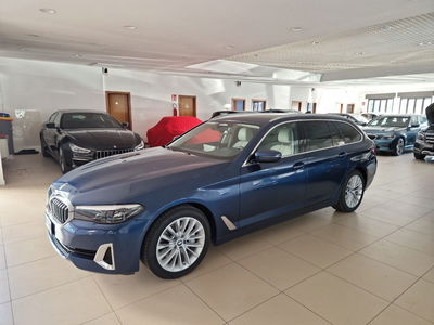 BMW Serie 5 Touring 530d xDrive 249CV  Luxury usata