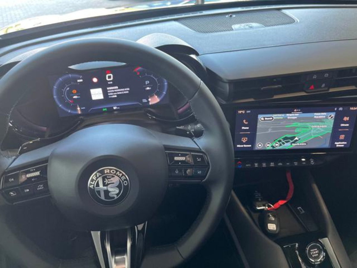 Alfa Romeo Junior 1.2 ibrida 145cv edct6 (13)