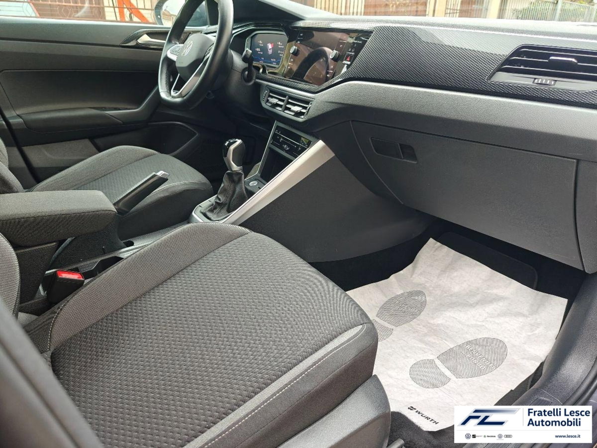 Volkswagen Taigo 1.0 tsi Life 95cv (8)