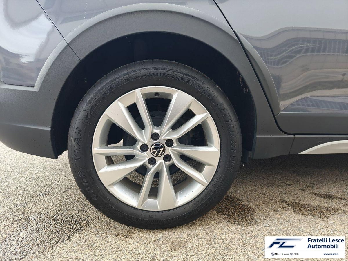 Volkswagen Taigo 1.0 tsi Life 95cv (9)